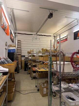 Plus de détails pour 9650 Dixie Hwy, Clarkston, MI - Bureau à louer