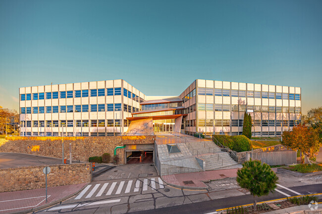 Plus de détails pour Calle Caléndula, 13, Alcobendas - Bureau à louer