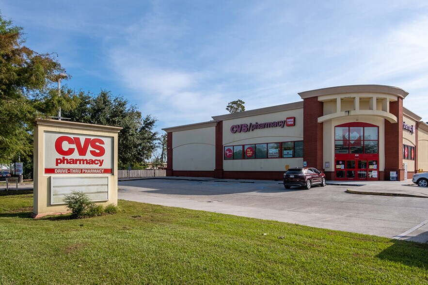 3621 Gen De Gaulle Dr, New Orleans, LA à vendre - Photo de l’immeuble – Image 2 sur 10