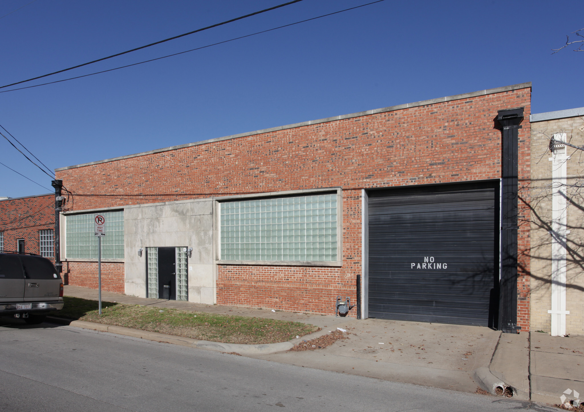 2919 Canton St, Dallas, TX à louer Photo de l’immeuble– Image 1 sur 10