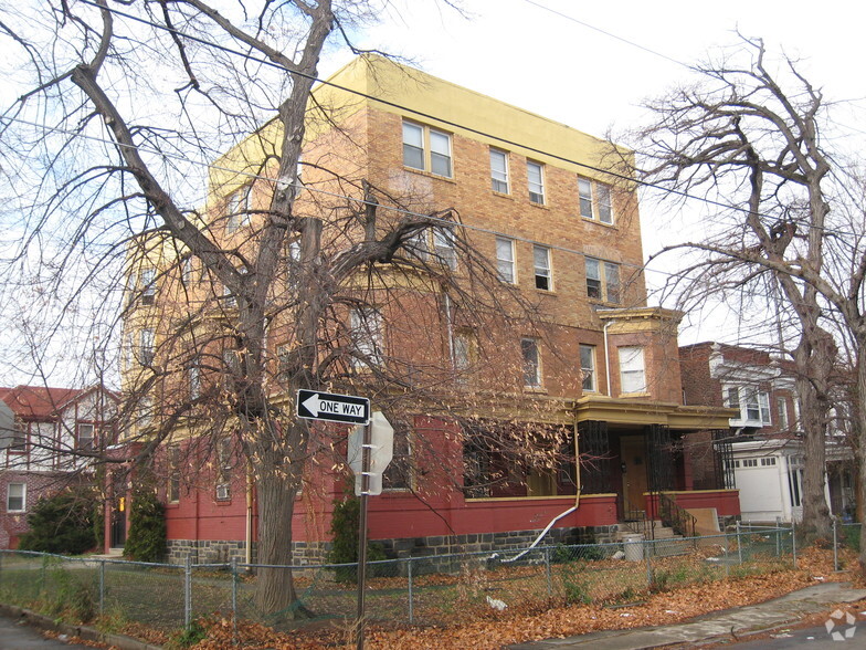 5200 N 11th St, Philadelphia, PA à vendre - Photo de l’immeuble – Image 2 sur 11