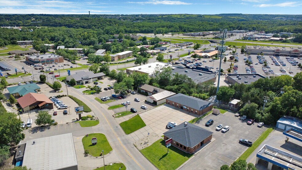 1125 Westport Dr, Manhattan, KS à louer - Photo de l’immeuble – Image 2 sur 3
