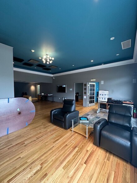 269 Millburn Ave, Millburn, NJ à louer - Photo intérieure – Image 2 sur 4
