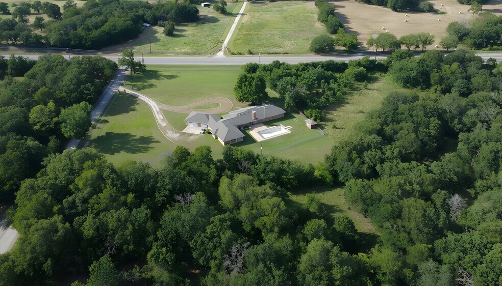 13001 Stonebridge Rd, Argyle, TX à vendre - Photo de l’immeuble – Image 3 sur 15