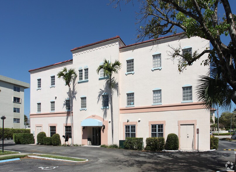 240 W Palmetto Park Rd, Boca Raton, FL à louer - Photo de l’immeuble – Image 1 sur 4