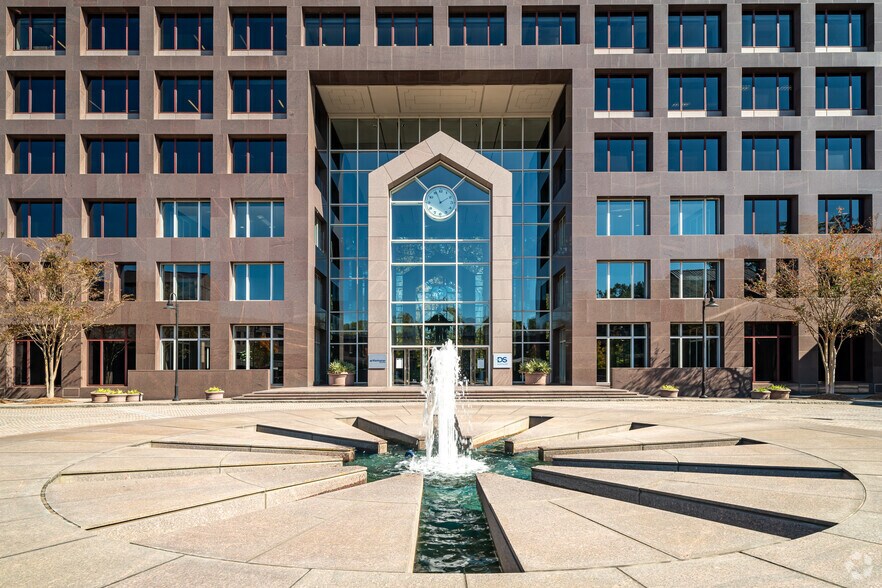 2300 Windy Ridge Pkwy SE, Atlanta, GA à louer - Photo de l’immeuble – Image 3 sur 13