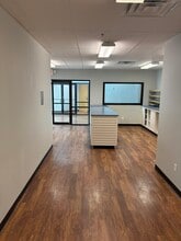 2805 E Zion Rd, Fayetteville, AR à louer Photo intérieure– Image 1 sur 8