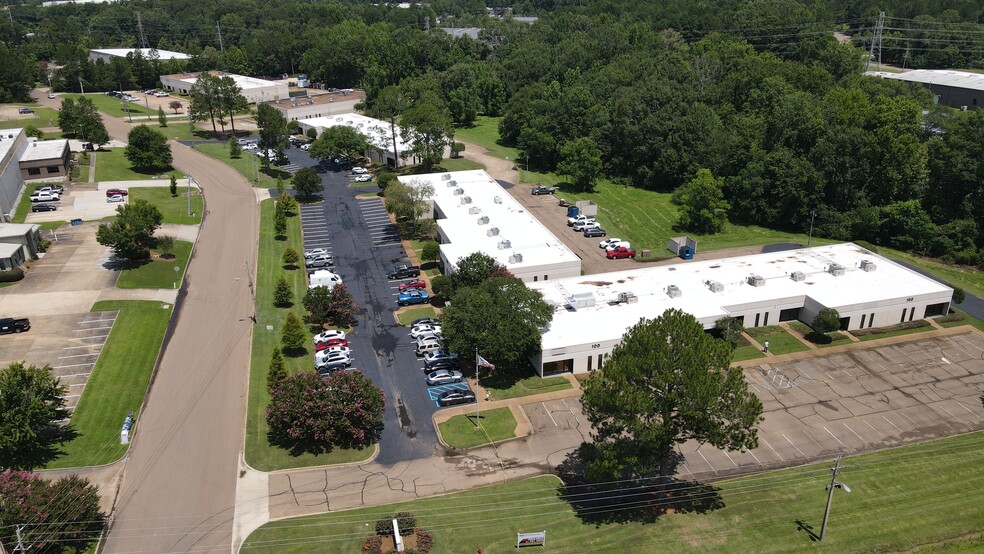 100 - 104 Business Park Dr, Ridgeland, MS à louer - Photo de l’immeuble – Image 1 sur 27