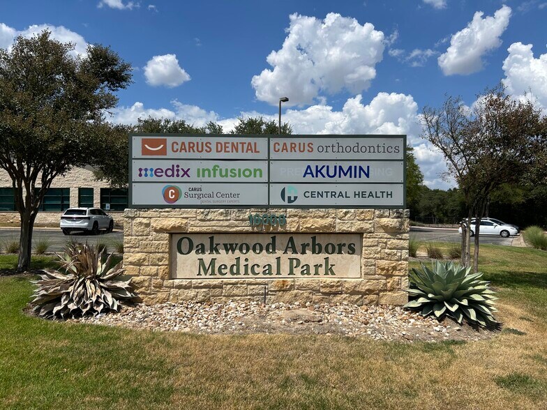 16000 Park Valley Dr, Round Rock, TX à louer - Photo de l’immeuble – Image 2 sur 5