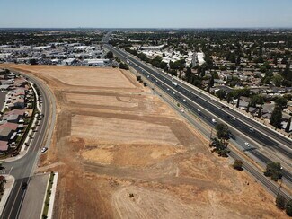 Plus de détails pour Lotz Pkwy, Elk Grove, CA - Terrain à vendre