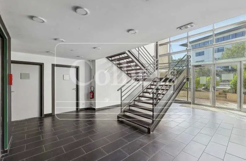380 Avenue Archimède, Aix-en-Provence à louer - Photo intérieure – Image 3 sur 3