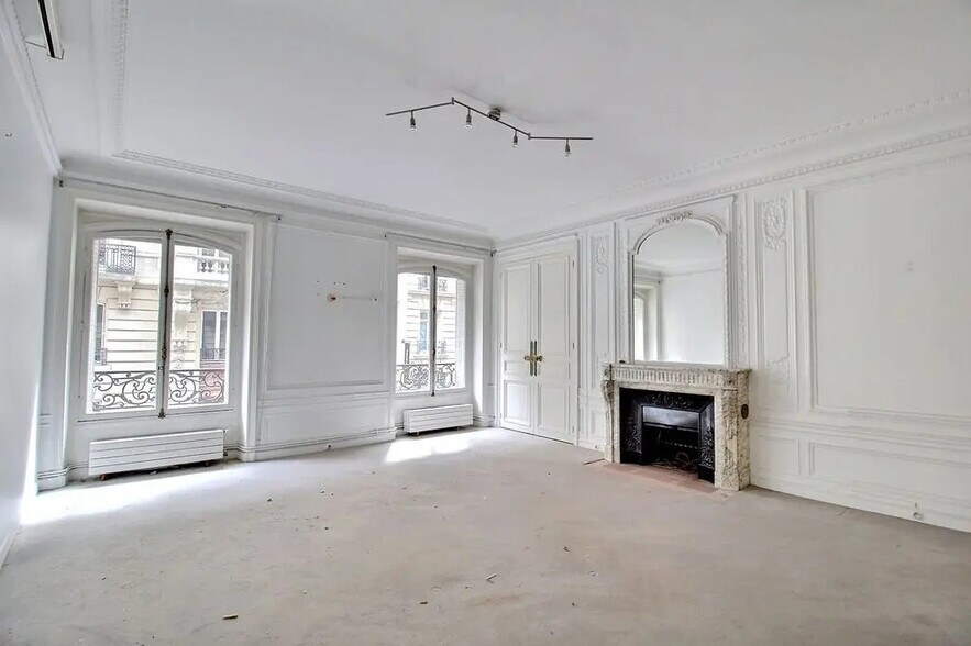 3 Rue Anatole De La Forge, Paris à vendre - Photo intérieure – Image 1 sur 9