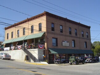 Plus de détails pour 22 Geneva St, Williams Bay, WI - Local commercial à vendre