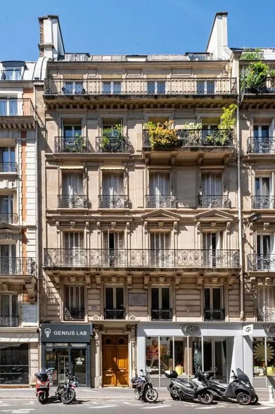 48 Rue Du Four, Paris à vendre - Photo de l’immeuble – Image 3 sur 10