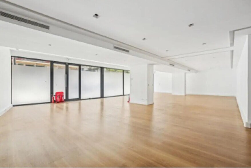 39 Rue Du Docteur Blanche, Paris à louer - Photo de l’immeuble – Image 1 sur 7