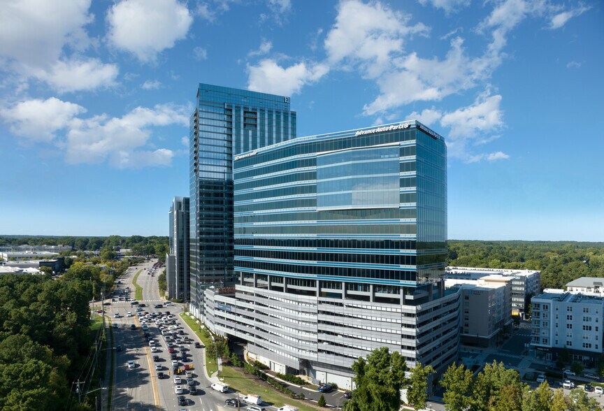 4200 Six Forks Rd, Raleigh, NC à louer - Photo de l’immeuble – Image 1 sur 12