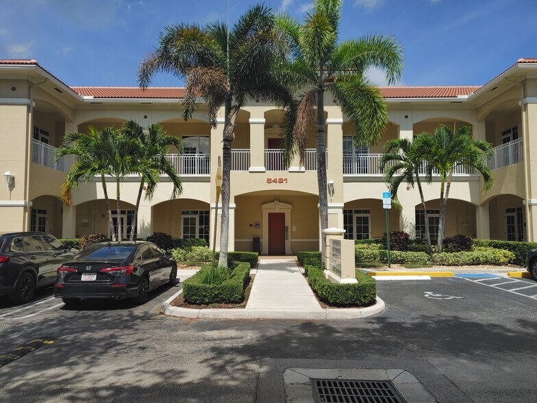 5491 N University Dr, Coral Springs, FL à louer - Photo de l’immeuble – Image 1 sur 15