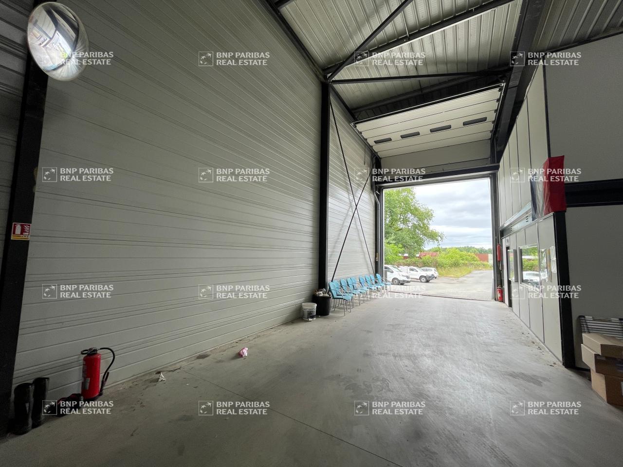 Local d’activités dans Eysines à louer Photo intérieure– Image 1 sur 6