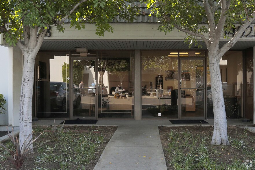 14010 Marquardt Ave, Santa Fe Springs, CA à louer - Photo de l’immeuble – Image 3 sur 3