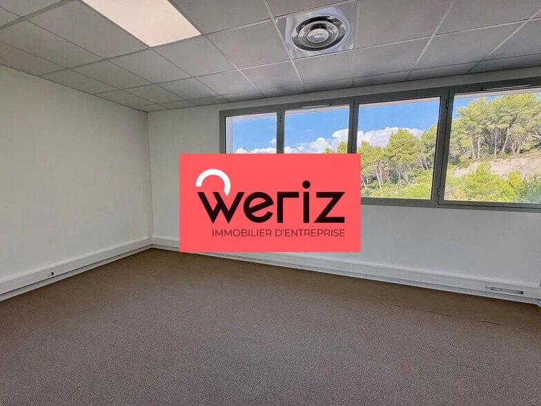 Bureau dans Cassis à louer - Photo de l’immeuble – Image 1 sur 7