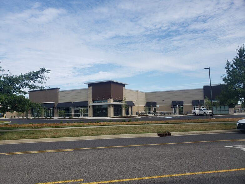 14165 Cabela Pky, Noblesville, IN à louer - Photo de l’immeuble – Image 3 sur 6
