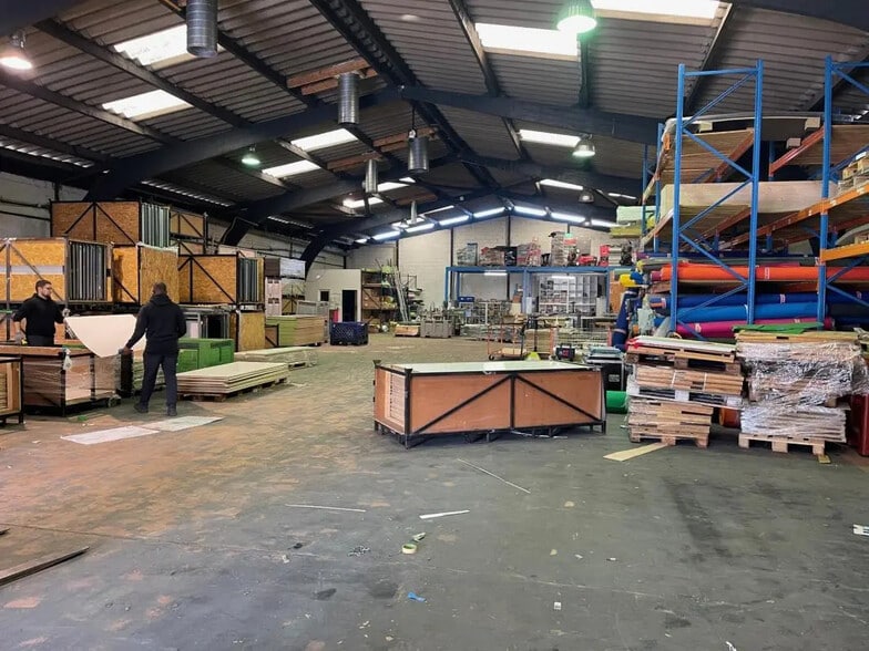 Bureau dans Vendargues à louer - Photo de l’immeuble – Image 2 sur 9