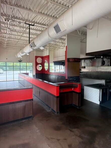 1435 E Lafayette St, Tallahassee, FL à louer - Photo de l’immeuble – Image 2 sur 10