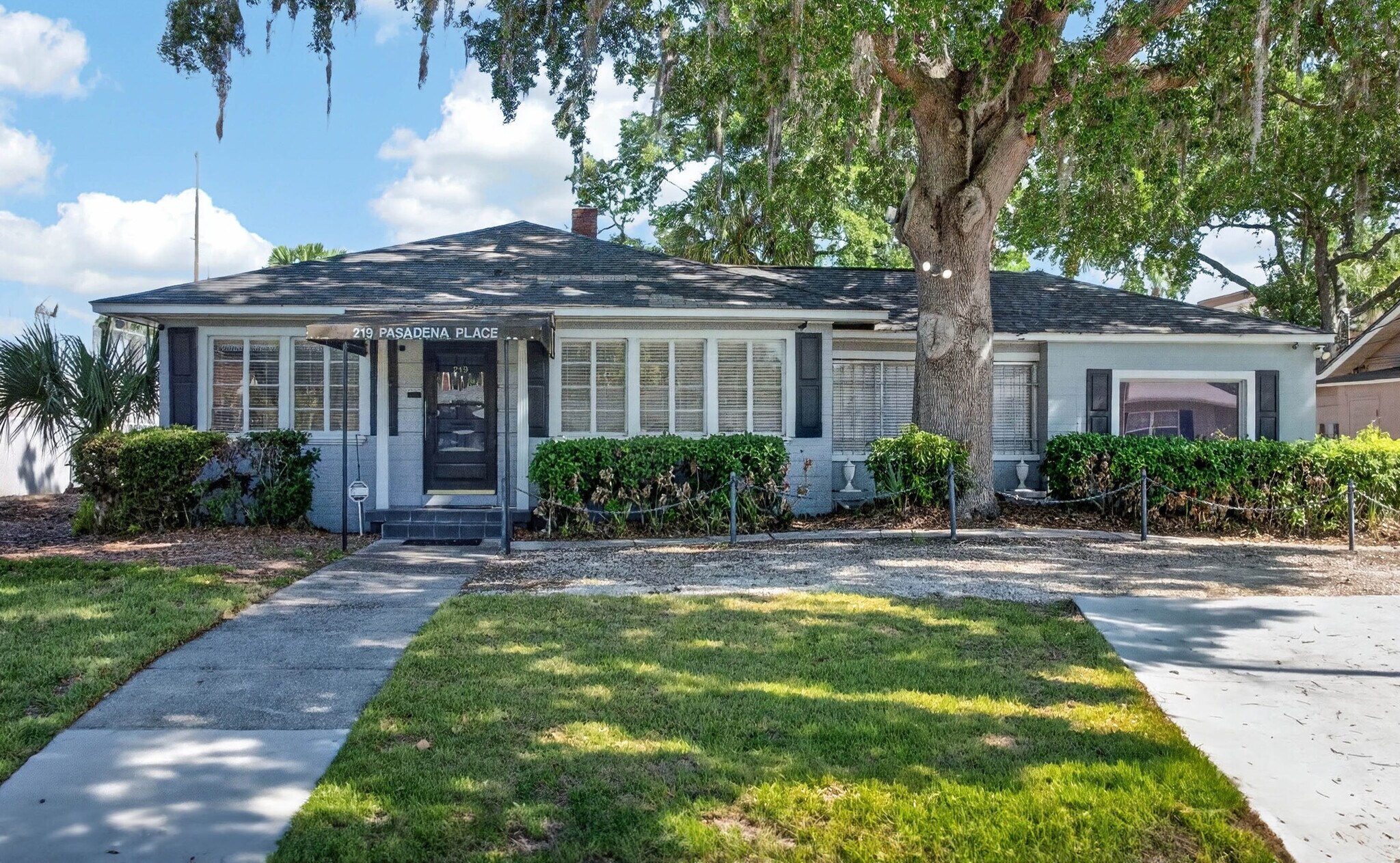 219 Pasadena Pl, Orlando, FL à vendre Photo de l’immeuble– Image 1 sur 10