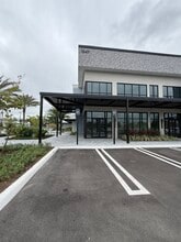 1385 State 7 Rd, Wellington, FL à louer Photo de l’immeuble– Image 2 sur 4