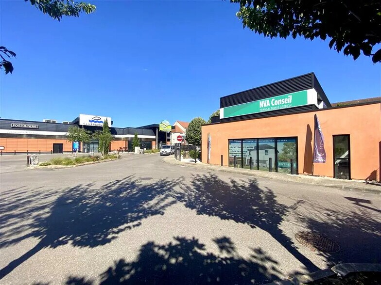Local commercial dans Herblay-sur-Seine à louer - Photo de l’immeuble – Image 2 sur 10