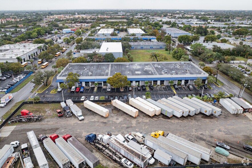 3430 NW 16th St, Lauderhill, FL à louer - Aérien – Image 2 sur 5