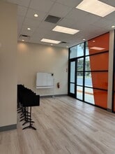 1206 Nacogdoches Rd, San Antonio, TX à louer Photo intérieure– Image 2 sur 13