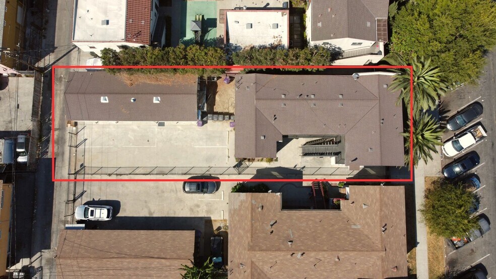 1883 Pine Ave, Long Beach, CA à vendre - Photo de l’immeuble – Image 3 sur 34