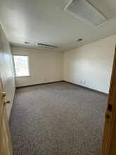 320 N 1st St, Hamilton, MT à louer Photo de l’immeuble– Image 2 sur 2