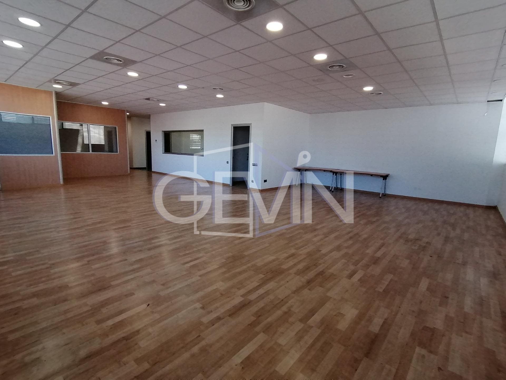 Bureau dans Santa Perpètua de Mogoda, Barcelona à louer Photo intérieure– Image 1 sur 13