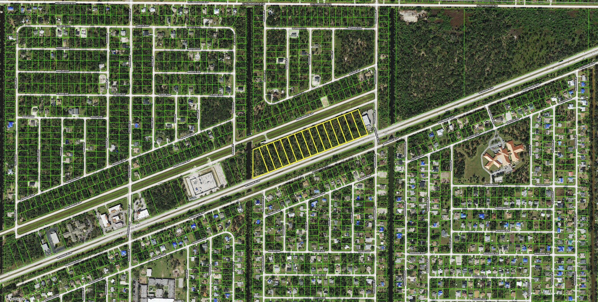 20495-20657 Kenilworth Blvd, Port Charlotte, FL à vendre Photo de l’immeuble– Image 1 sur 4
