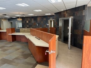 110 S Ventura St, Ojai, CA à louer Photo intérieure– Image 2 sur 29