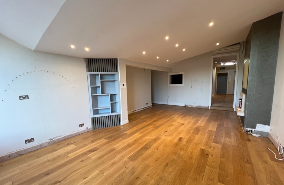 5 Rocks Ln, Londres à louer Photo intérieure– Image 1 sur 4