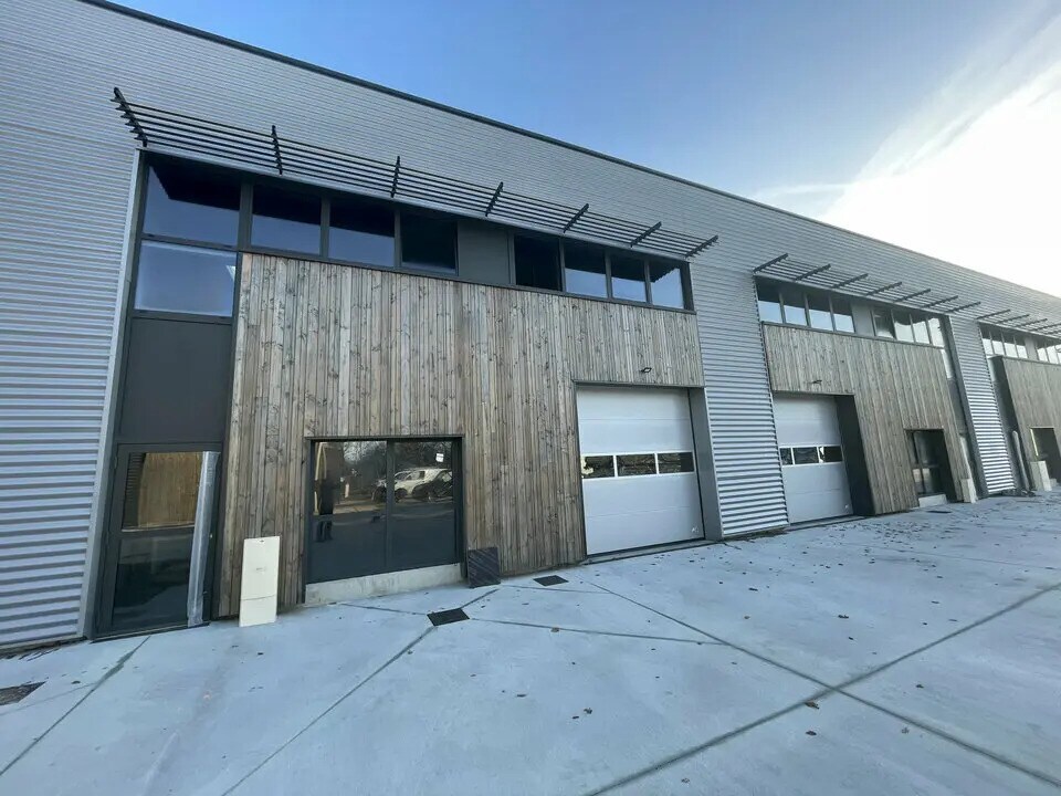 Industriel/Logistique dans Treillières à vendre Photo de l’immeuble– Image 1 sur 4