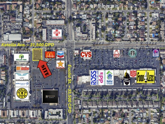 10898 Katella Ave, Anaheim, CA à louer - Photo principale – Image 1 sur 1