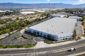 Plus de détails pour 1050 E Orange Show Rd, San Bernardino, CA - Industriel/Logistique à louer