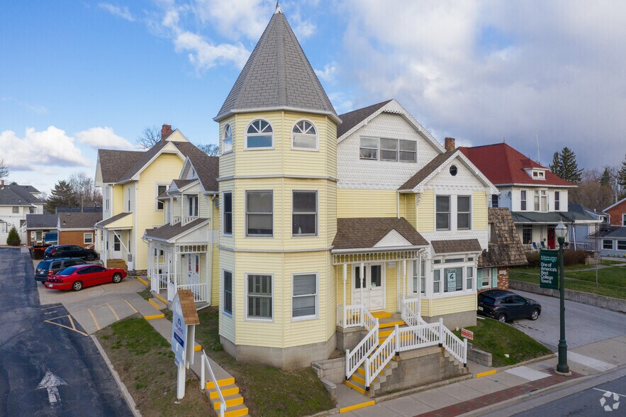 315 N Main St, Bowling Green, OH à louer - Photo principale – Image 1 sur 5