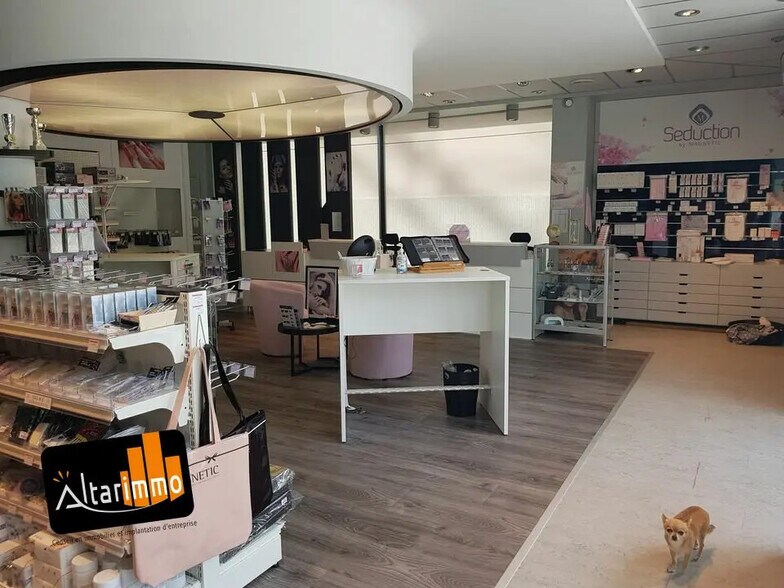 Local commercial dans Le Coudray à vendre - Photo de l’immeuble – Image 3 sur 4