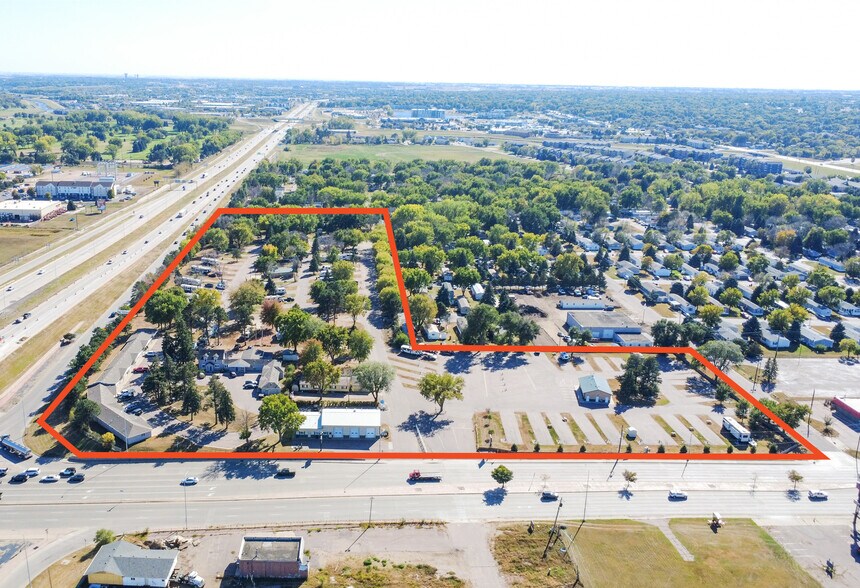 4501 W 12th St, Sioux Falls, SD à vendre - Photo principale – Image 1 sur 7