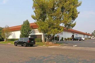 Plus de détails pour 2561-2571 S Sarah St, Fresno, CA - Industriel/Logistique à louer