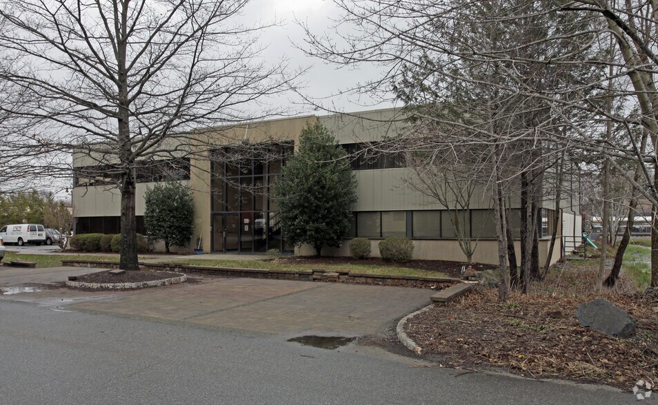 29 Edison Ave, Oakland, NJ à louer - Photo de l’immeuble – Image 3 sur 28