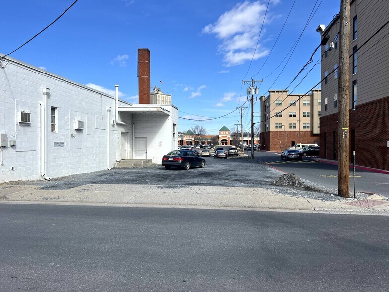 60 E Rock St, Harrisonburg, VA à vendre - Photo de l’immeuble – Image 3 sur 36