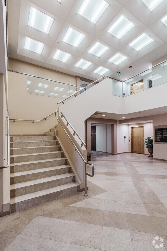 200 New Stine Rd, Bakersfield, CA à louer Photo intérieure– Image 1 sur 5