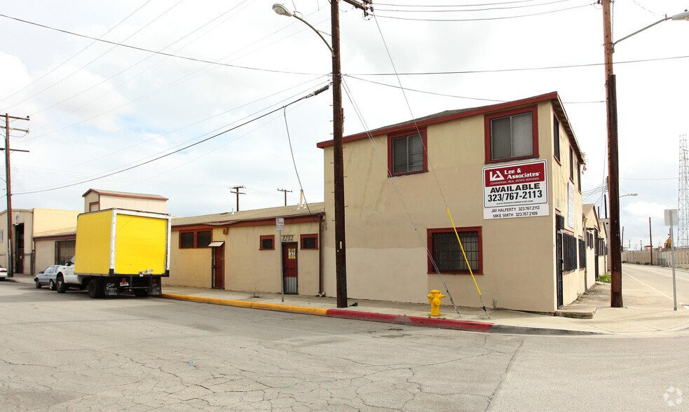 8100 Alameda St, Huntington Park, CA à vendre - Photo principale – Image 1 sur 4
