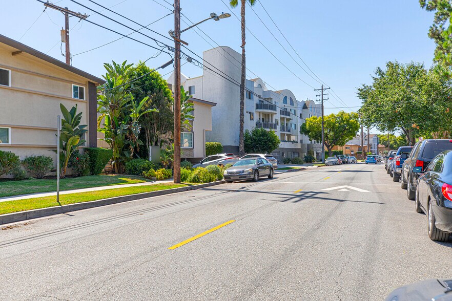 1814 Grismer Ave, Burbank, CA à vendre - Photo de l’immeuble – Image 3 sur 37